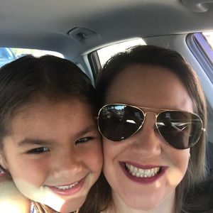 Meet your Posher, Rachel